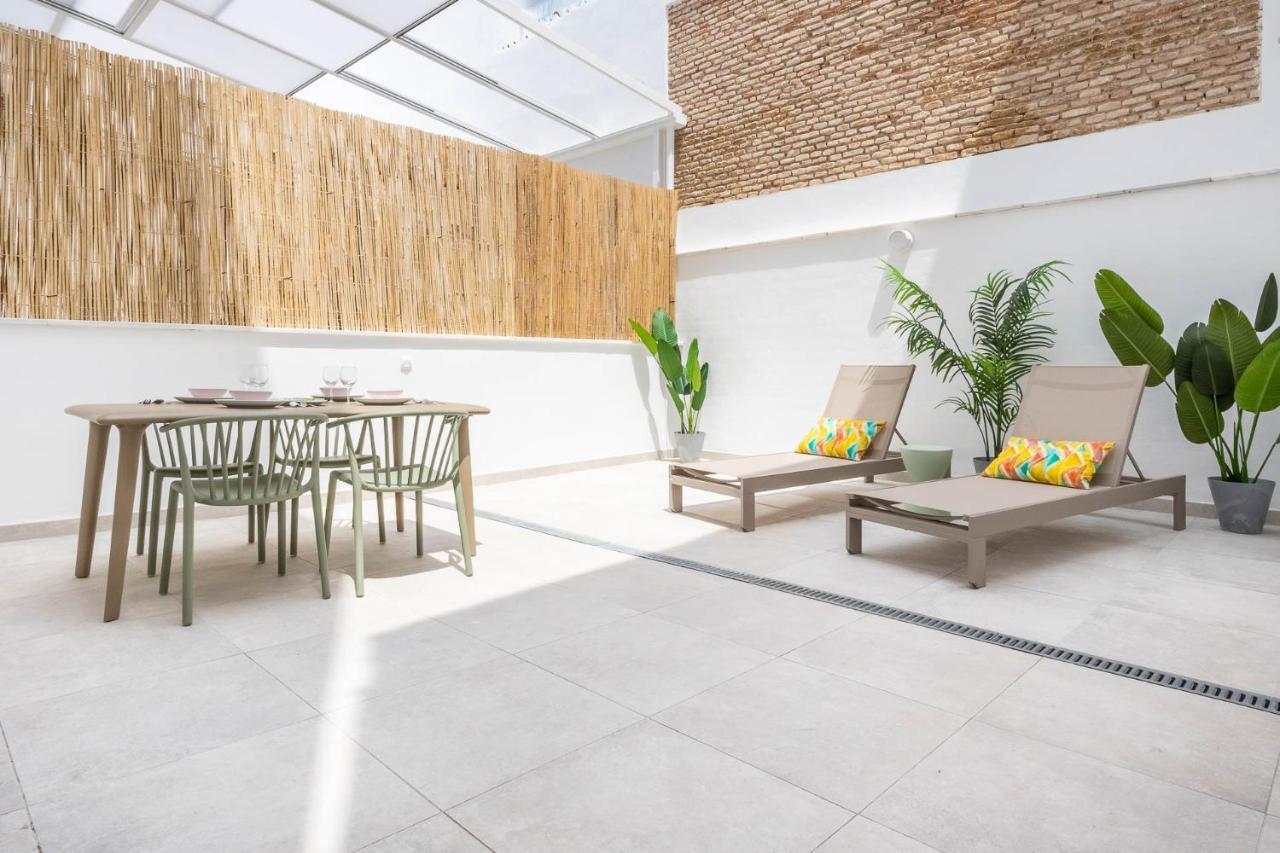 Ferienwohnung Pop Art Historia De Conde Negro Con Patio Privado Sevilla Exterior foto